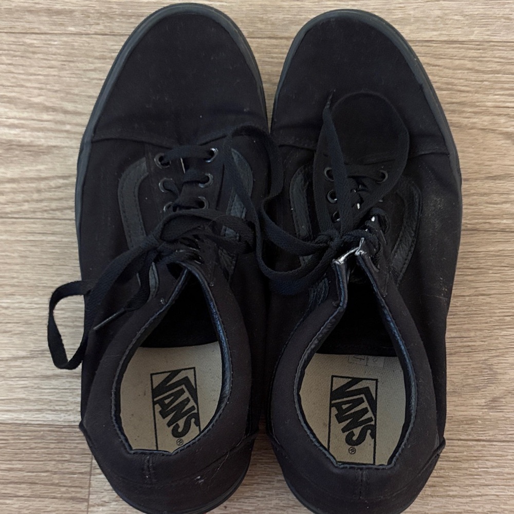 Vans Men's Classic Black Sneakers